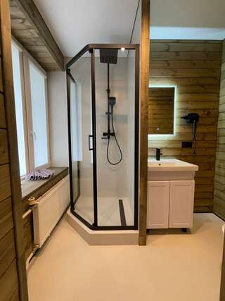 Гостиница Орловский дом Великий Новгород Трехместный номер с собственной ванной комнатой-8